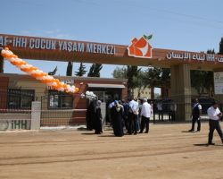 افتتاح أكبر قرية لرعاية اليتامى السوريين جنوب تركيا