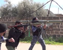 نشرة أخبار سوريا- إطلاق معركة جديدة لاستعادة السيطرة على قيادة اللواء 82 وكتيبة النيران بالشيخ مسكين، ومظاهرات في عدة مدن سورية لفك الحصار عن 40 ألف محاصر في مضايا -(4_1_2016)