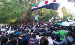 حملة مداهمات واسعة في دمشق.. وعودة لتفريق مظاهرات حلب بإطلاق النار