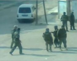 انتشار أمني كثيف واقتحامات بالجملة.. وقتلى وجرحى في دير الزور وحماه