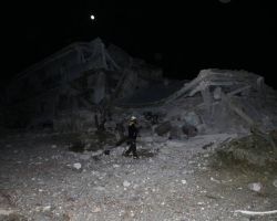 حصاد أخبار الثلاثاء - الطيران الروسي يشن 12 غارة جوية غربي إدلب، واغتيال قيادي في الجيش الحر بدرعا -(23-4-2019)