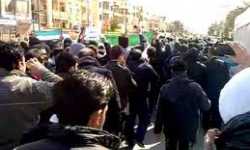 مظاهرات بالآلاف تشل دمشق وحلب في «جمعة تسليح الجيش السوري الحر»