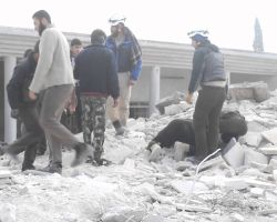 نشرة أخبار سوريا- أكثر من 250 غارة جوية من الطيران الروسي الأسدي على حلب وريفها، ومقتل قائد عمليات قوات النظام في بلدة الزارة بريف حماة -(16-8-2016)