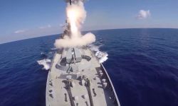 روسيا تجري اختبارات صاروخية قبالة السواحل السورية