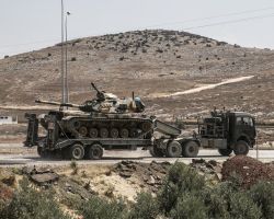 الجبهة الوطنية للتحرير تعلن رسمياً البدء بسحب سلاحها الثقيل من المنطقة العازلة بإدلب 