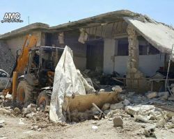 قصف روسي عنيف يخرج مراكز حيوية في خان شيخون عن الخدمة 