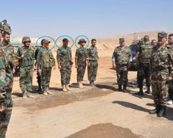جنود الأسد في حلب يستقبلون وزير الدفاع بـ