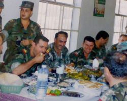 العلويون بؤرة من الشر