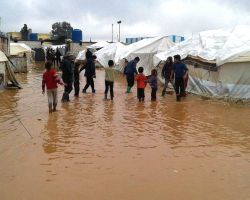 السيول تغرق مخيمات النازحين في الشمال