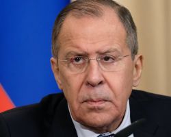 لافروف: الأسد ديكتاتور ولكننا ندعمه كي لا تصبح سوريا مثل العراق وليبيا!