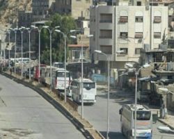 الدفعة الأخيرة من مهجري حي برزة تستعد للخروج باتجاه الشمال السوري