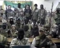 منشقون عن الجيش السوري يقتلون 35 عسكرياً في درعا وحماة