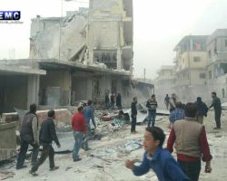 الطيران الروسي يستهدف سوقاً شعبياً في مدينة حارم بريف إدلب