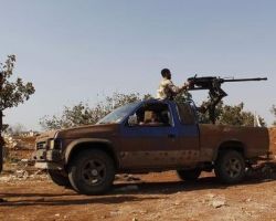 نشرة أخبار سوريا- معارك عنيفة بين المجاهدين وتنظيم الدولة بريف حلب الشمالي، وتحرير حاجز العلان وسد سحم و بلدة القصير ومفرق بلدة نافعة بدرعا من يد لواء شهداء اليرموك المبايع للتنظيم- (31_5_2015)
