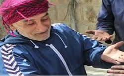 عامل سوري يبيع أساور زوجته ويوزع ثمنها على زملائه