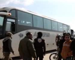 القافلة الأخيرة من مهجري بردى تصل إدلب