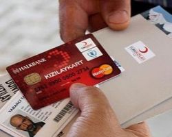 850 ألف سوري حصلوا على كرت الهلال الأحمر.. إلى متى سيستمر الدعم؟