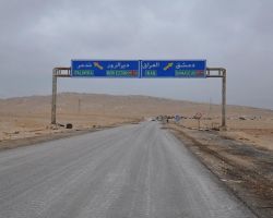 النظام يعلن سيطرته على كامل دير الزور ومخاوف من ارتكاب مجازر بحق المدنيين 