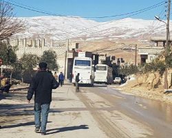 في حلقة جديدة من مسلسل التهجير.. 56 حافلة تبدأ بالخروج من وادي بردى 