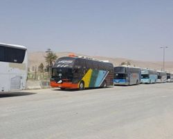 الدفعة الثانية من مهجري حرستا في طريقها إلى إدلب