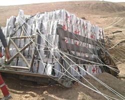 برنامج الغذاء العالمي يعلن إيقاف المساعدات الجوية لأحياء دير الزور بسبب المعارك 