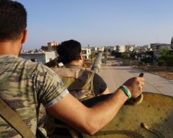 النظام يحشد حول إدلب وتوقعات بعملية عسكرية محدودة