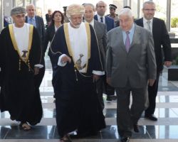 بناءً على دعوى رسمية.. وليد المعلم يزو سلطنة عُمان
