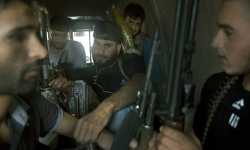 الجيش السوري الحر يدمر مطارين للنظام في حلب وحماة