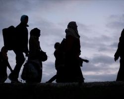 التجاذب السياسي يعود للحكومة اللبنانية من بوابة النزوح السوري
