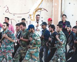 آلاف المقاتلين السوريين يتوزعون على جبهات وتشكيلات.. والإسلاميون يتصدرون المشهد