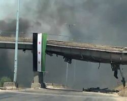 أخبار سوريا_ إلقاء القبض على خليّة تابعة لقوّات أسد في حلب، والنظام يصعّد قصفه على دير الزور ويشن أكثر من 15 غارة جوية_ (21-12- 2014)
