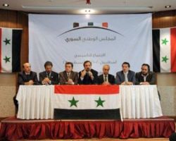 الرئيس التونسي يشرف على انطلاق المؤتمر الأول للمجلس الوطني السوري