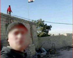 ما حقيقة رفع علم النظام في 