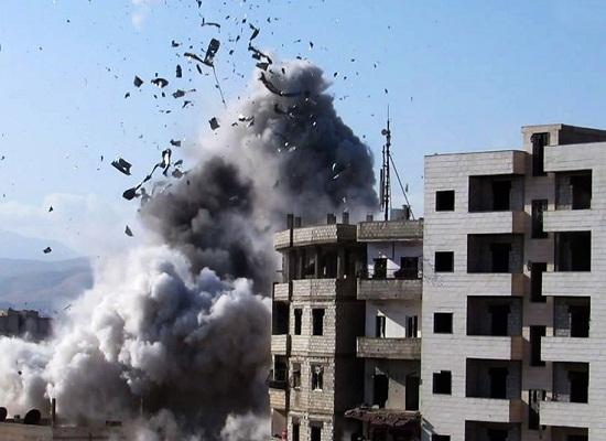 قتلى وجرحى جراء قصف بالبراميل المتفجرة على ريفي إدلب وحماة