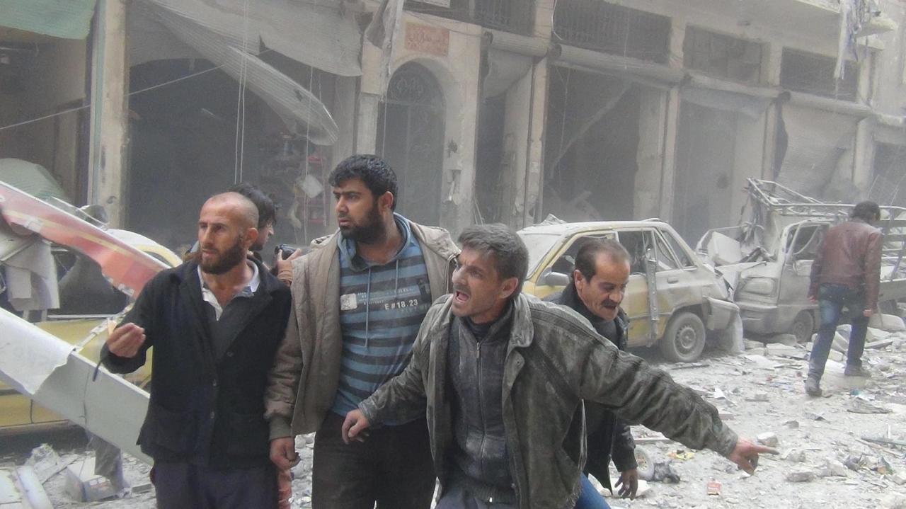 هجوم قوات الأسد والقصف الجوي الروسي يوقفان التعليم في حلب