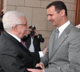 أبو مازن يوقع اتفاقا سريا للتعاون مع بشار الأسد؟