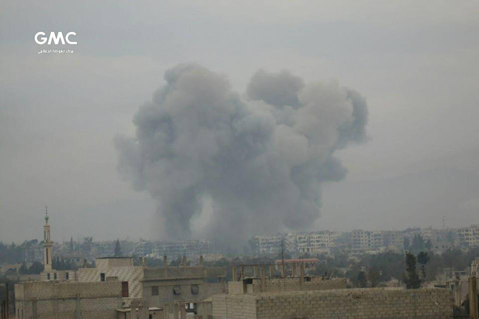 بالعنقودي والكلور السام، النظام يحرق مدن وبلدات الغوطة المحاصرة