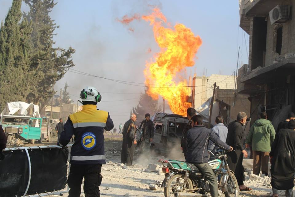 نشرة أخبار سوريا- قصف مستمر على الغوطة يوقع ضحايا مدنيين، والثوار يفرضون حصاراً كاملاً على إدارة المركبات في حرستا -(31-12-2017)