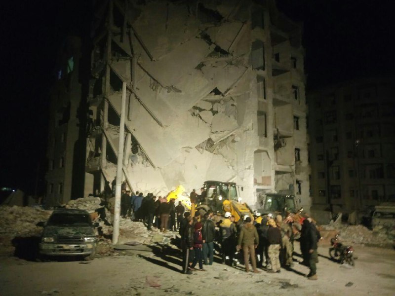 ارتفاع حصيلة القصف على شارع الثلاثين في إدلب إلى 37 شهيداً وعشرات الجرحى