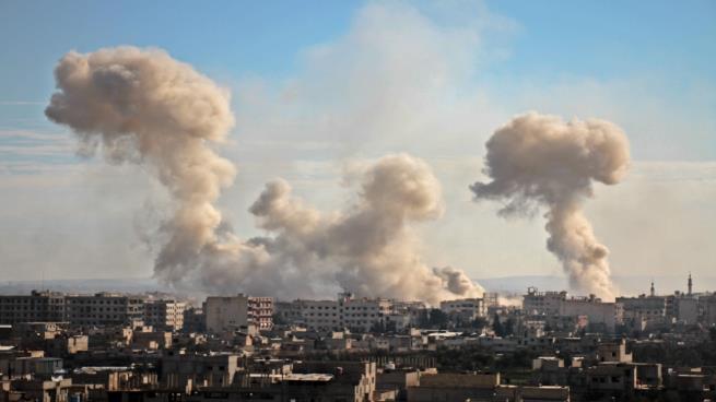 خيارات السوريين أمام حرب الإبادة وخوار العالم