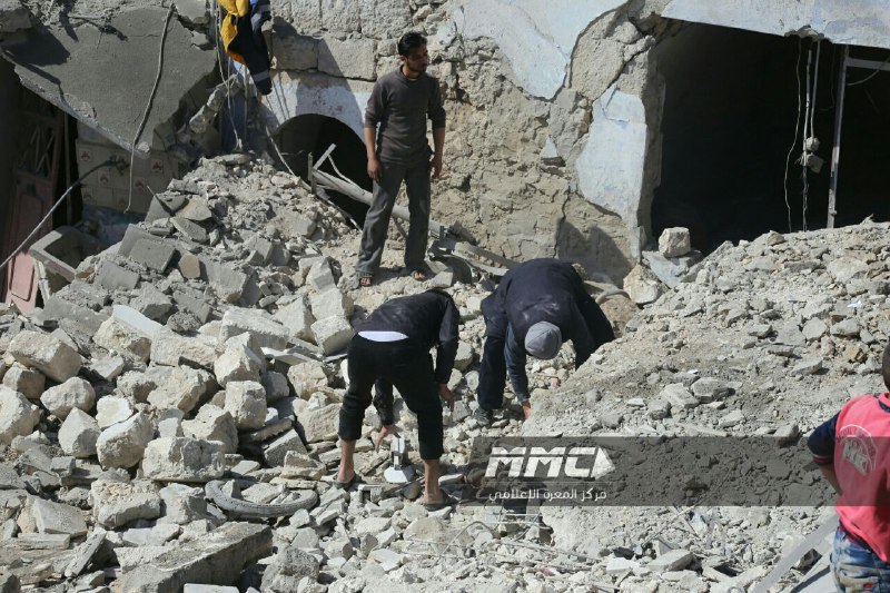 نشرة أخبار سوريا- النظام يرتكب مجزرة في معرة النعمان، والثوار يضيقون الخناق على الميلشيات الانفصالية في عفرين -(17-3-2018)