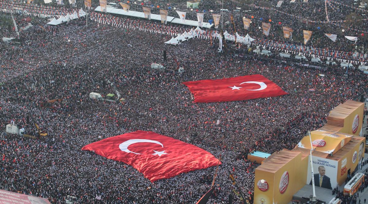 السياسة الخارجية وملف اللاجئين السوريين في الحملات الانتخابية بتركيا