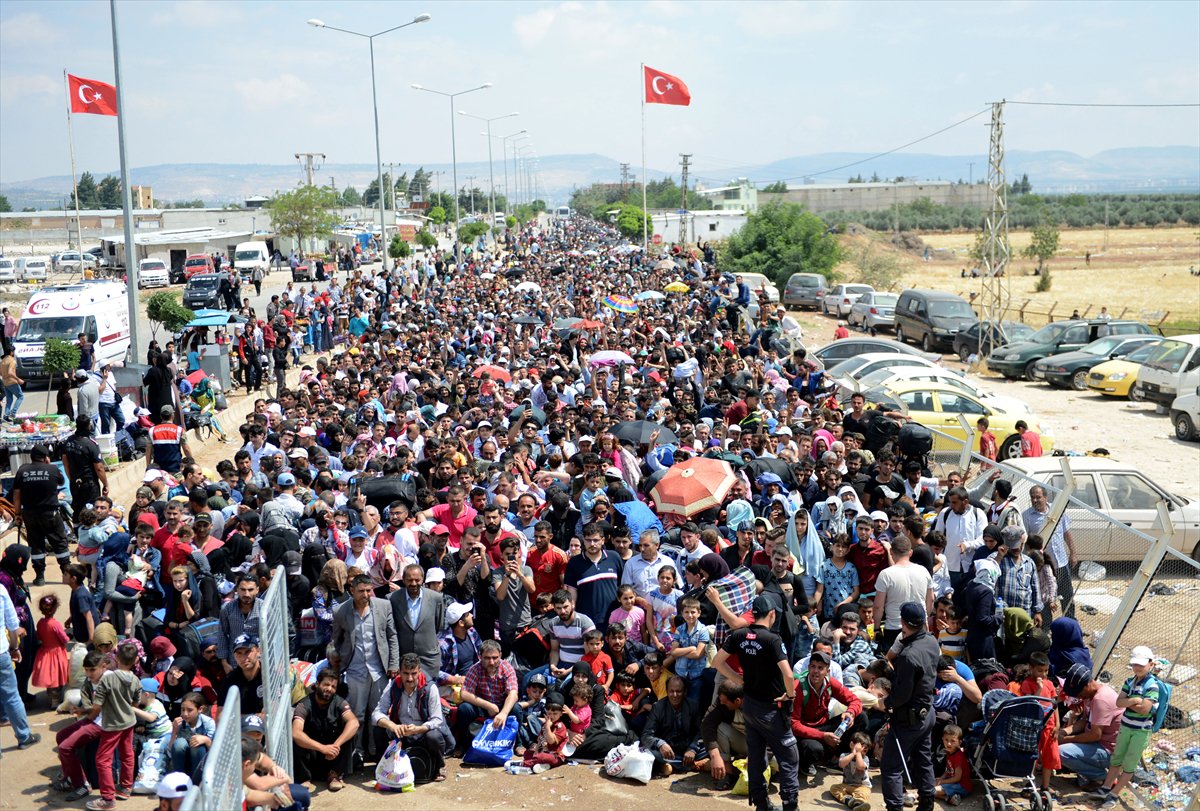130 ألف سوري غادروا تركيا لقضاء إجازة العيد في سوريا 