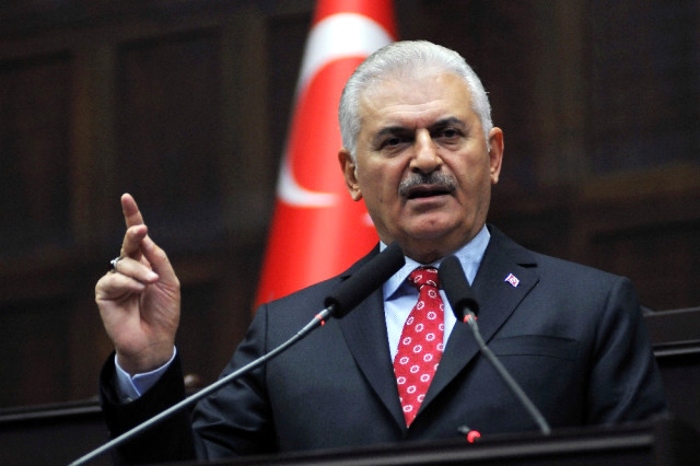 رئيس الوزراء التركي يكشف عدد المجنسين السوريين الذين يحق لهم التصويت في الانتخابات