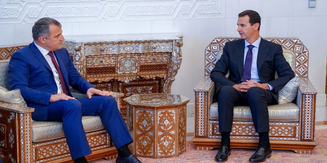 من لا يملك يعطي من لا يستحق.. رئيس أوسيتيا يزور الأسد في محاولة لإثبات شرعيته
