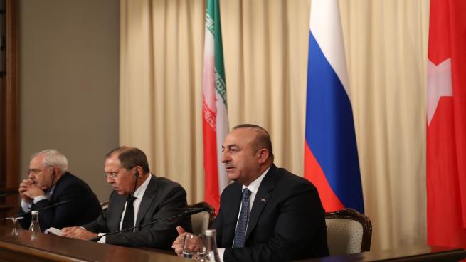 لقاء تركي - روسي الأسبوع المقبل لمناقشة اللجنة الدستورية السورية