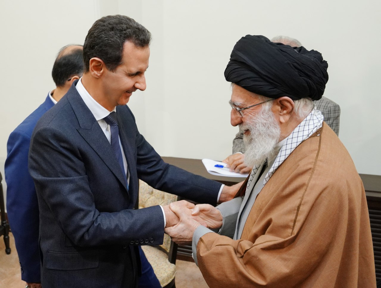 التنازع على بشار الأسد