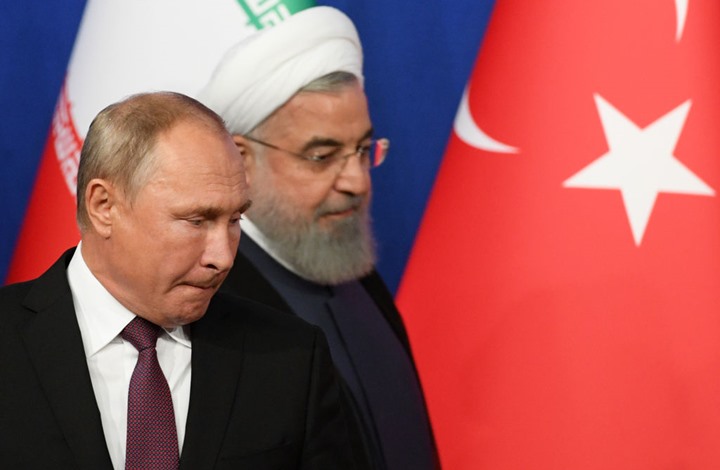 بلومبيرغ: كيف تساعد العقوبات على إيران بوتين في سوريا؟