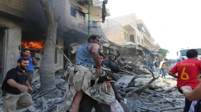 عشرات الشهداء والجرحى جراء تكثيف القصف في الشمال السوري