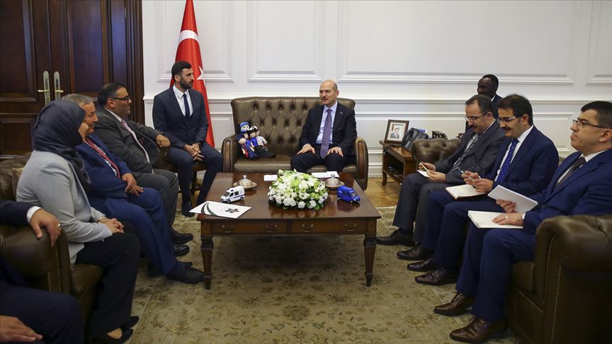 وزير الداخلية التركي يستقبل وفداً من الائتلاف السوري، الاتفاق على تشكيل لجنة لمتابعة شؤون السوريين في تركيا